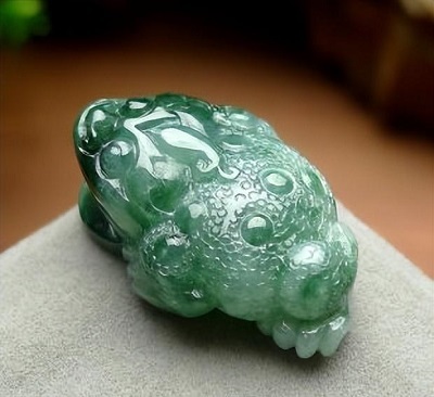 翡翠金蟾